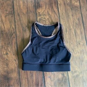 Fabletics High-neck Purple and Black Leopard
Sports Bra XS